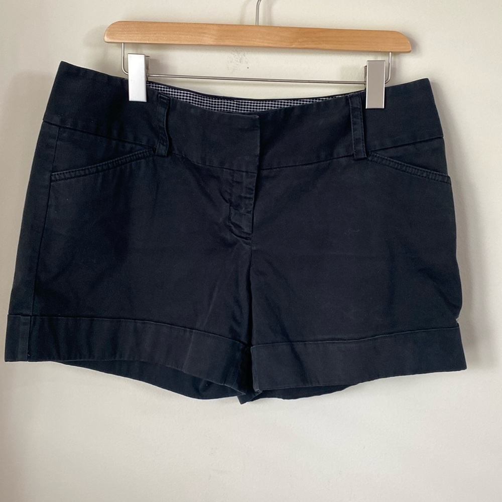 Express Shorts Black Cuffs Back Pockets Classic Trendy Summer size 12